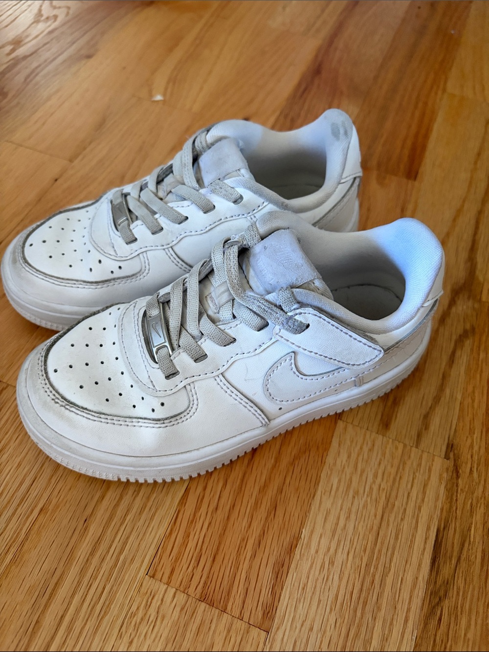 Nike Kids White Low-Top Leather Sneakers - 11.5